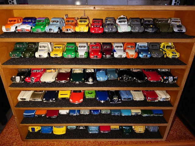 LOT DE 8 voitures miniatures Dinky 1/43 ème EUR 160,00 - FR