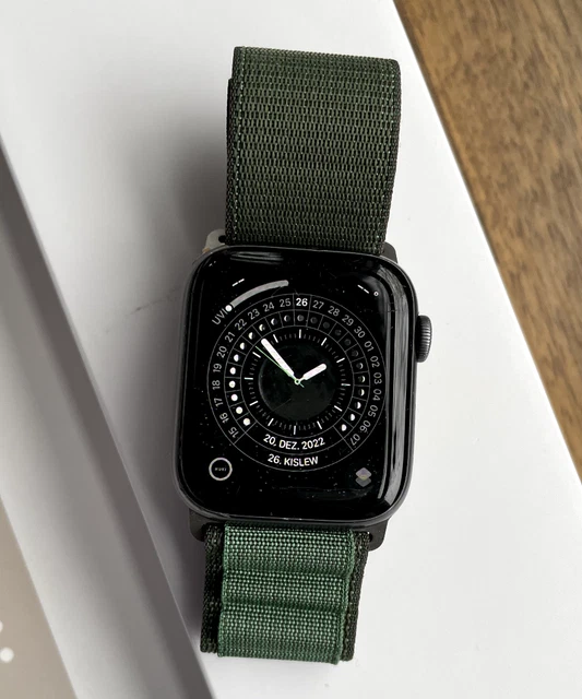 Apple Watch Series 4 | 44mm | Space grau | GPS + Cellular | Alpine Loop Armband