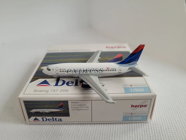 Herpa Modellflugzeug Casino Express Boeing 737-200 „King of Diamonds Miniatur im Maßstab 1:500, Sammlerstück, Modell ohne Standfuß, Metall