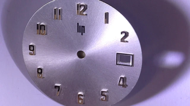 POUR MONTRE LIP 28 X 25.80 mm UN ANCIEN CADRAN STOCK LIP DE 1975