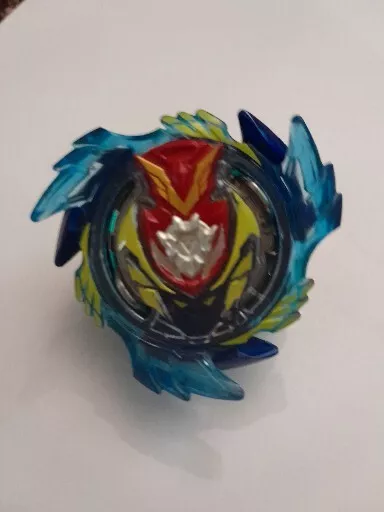 Hasbro Beyblade Burst Evolution SwitchStrike - Genesis Valtryek V3