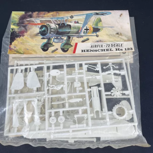 '70 Model Airplane BAGGED AIRFIX 1/72 SCALE MODEL KIT NO.136 HENSCHEL HS 123 NOS