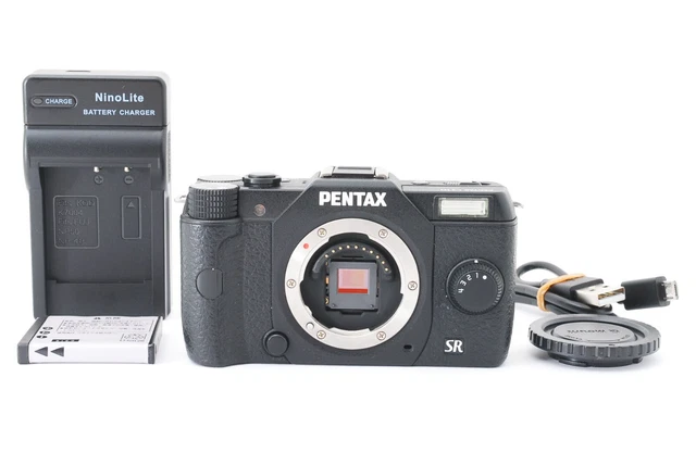 PENTAX Q10 12.4 MP "3,086shots" Digital Camera body Black [Near Mint] AK2903