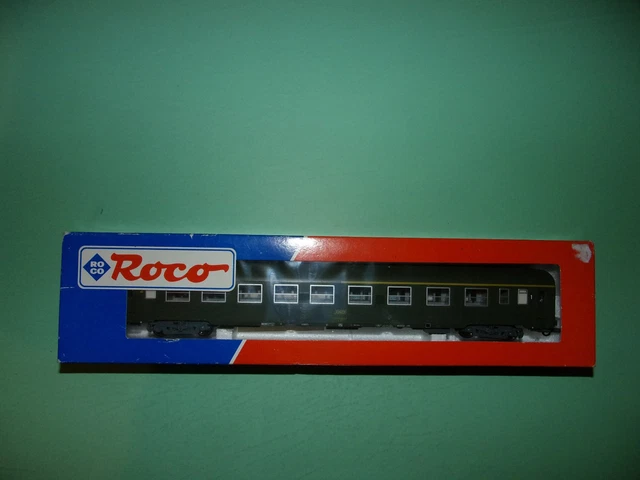 ROCO VOITURE VOYAGEURS 2ième classe BRUHAT bleu/crème 4222-C (n°1bis) EUR 45,00 - FR