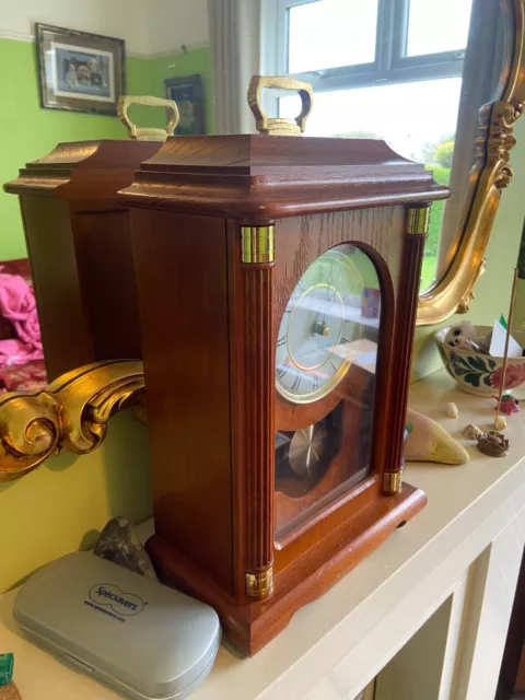 Seiko Mantel Clock - Dark Brown with pendulum in great condition. 3
