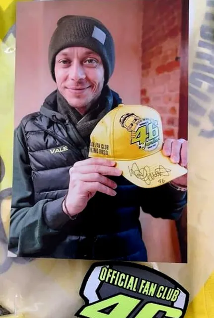 VALENTINO ROSSI Handsigniertes FAN CLUB. Signed Valentino Rossi Cap. Autogramm 2