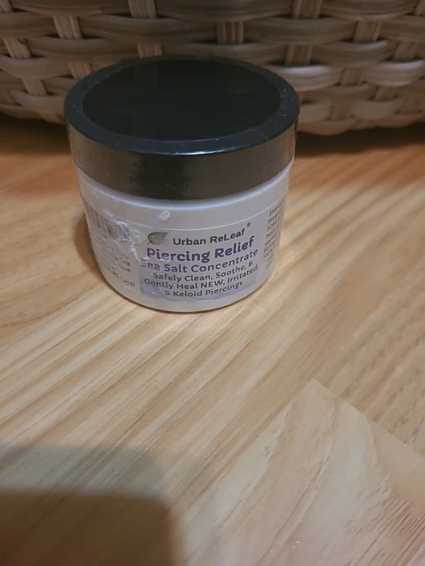 ¡Tarro concentrado de sal marina Urban ReLeaf perforación alivio!  3 oz.  C