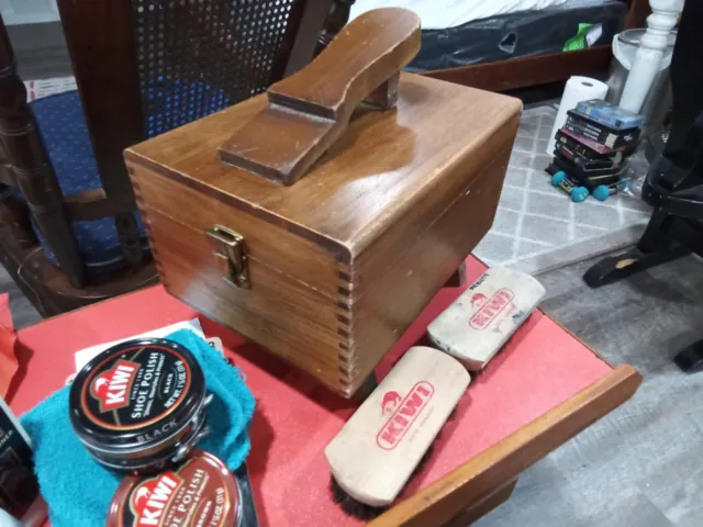 Vintage Kiwi Handcrafted Shoe Groomer Shoe Shine Kit Box w/ Content