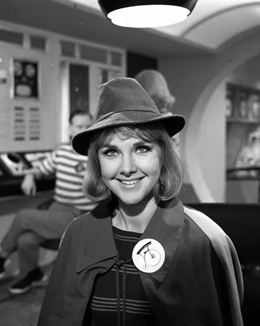 Wanda Ventham UFO 10" x 8" Photograph no 10