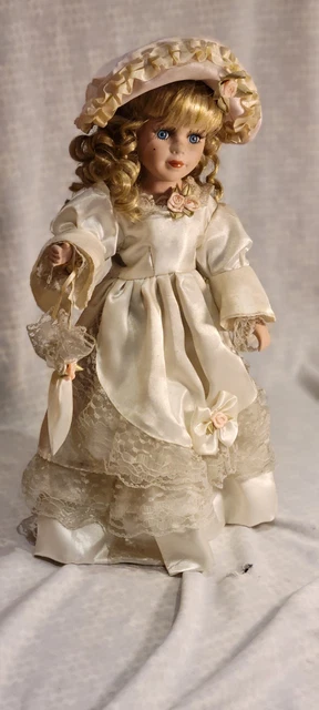 Poupée D'Artiste De Collection En Porcelaine - 53 Cm - Excellent État - Sans Marque