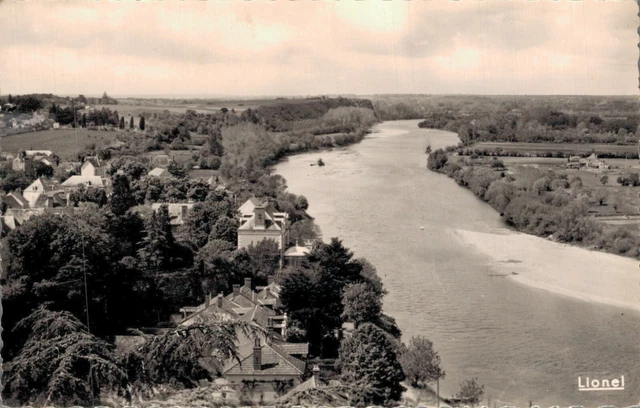 Aperçu du château de La Roche Guyon - L'Evasion des Sens