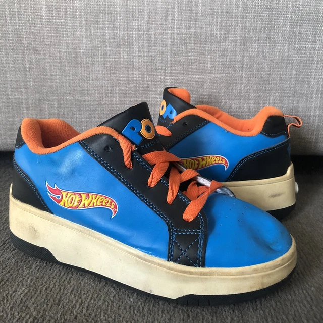 Boys Heelys Roller Skate Shoes Hot Wheels Print Pop By Skate Mate Size US 4