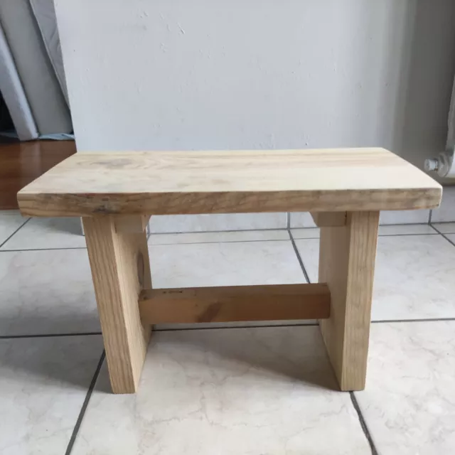 Petit Tabouret De Campagne Bois Brut Polyvalent Banc Bas Enfant Artisanal 3