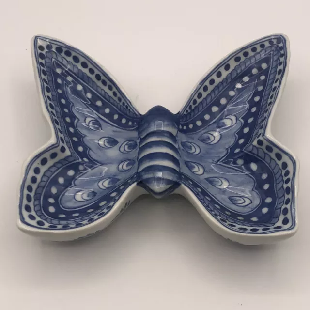 Butterfly Trinket Candy Dish Hand Painted Thailand Blue White Porcelain   7”X 6”
