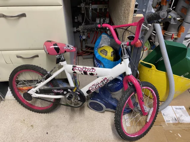 Avigo 18 on sale breeze bike