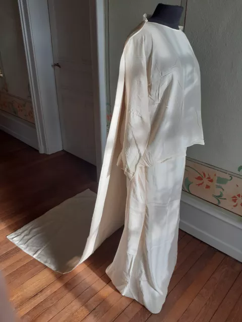 robe de mariée ancienne vers 1920 à remonter