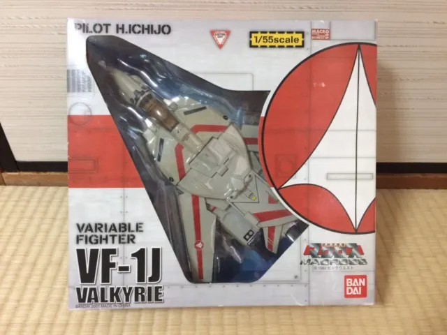 BANDAI MACROSS 1/55 SCALE VF-1J Figure VALKYRIE Toy Free Shipping from Japan F/S