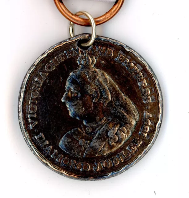 Queen Victoria Diamond Jubilee medal medallion Horsham white metal #25 antique