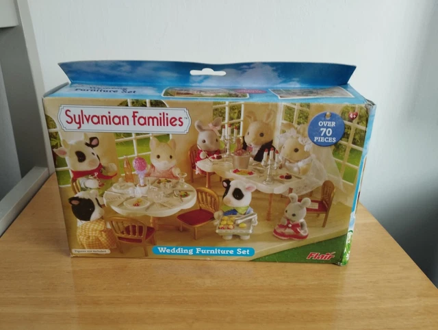 Sylvanian Families Baby Lovely Wedding Pair Set main image 1