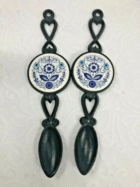San-Huan Decorative Cast Iron Wall Spoons - Made in Taiwan (pre-owned)