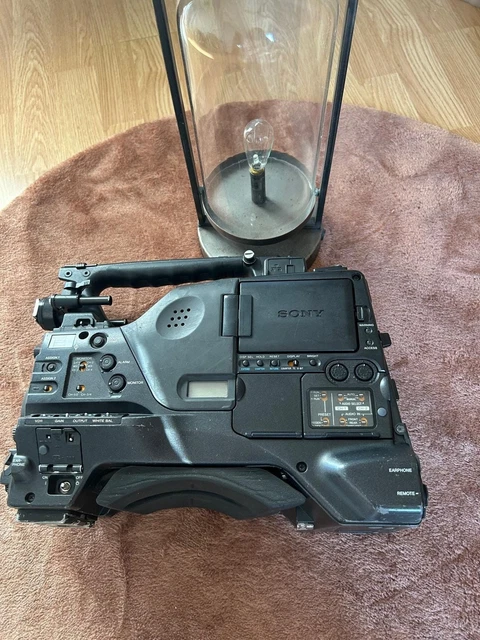 Lot Sony Betacam SX – Lecteur DNW-A25P + Camescope DNW90P – Matos Pro Occasion