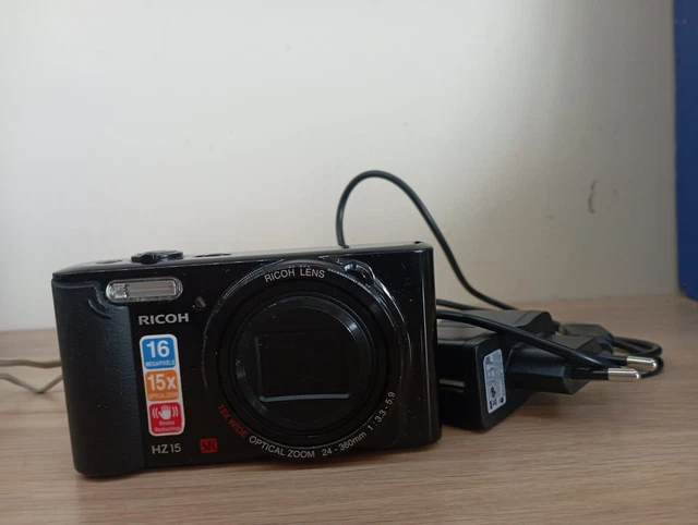 Appareil photo numérique compact Noir Ricoh HZ15