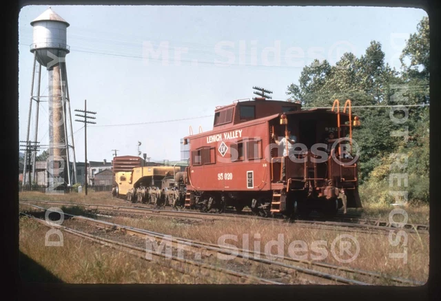 Duplicate Slide LV Lehigh Valley Caboose 95020 Action