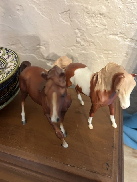 2 Really Cute Vintage Breyer Horses