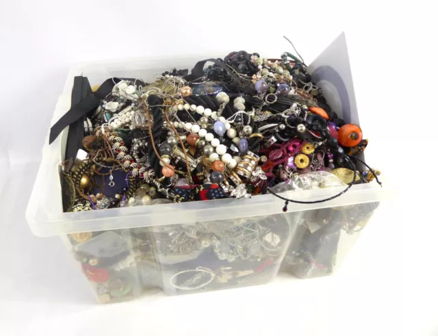 Bulk Job Lot Costume Jewellery Necklaces Earrings Bracelets Rings Approx. 20kg