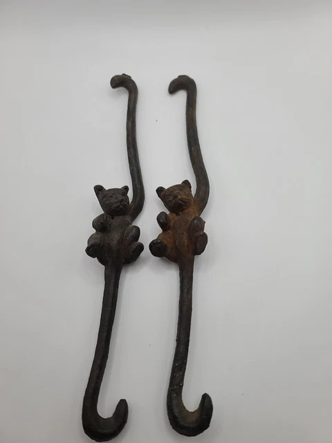 Vintage CAST IRON S-HOOK HANGERS, Adorable Cat KETTLE HOOKS, Taiwan