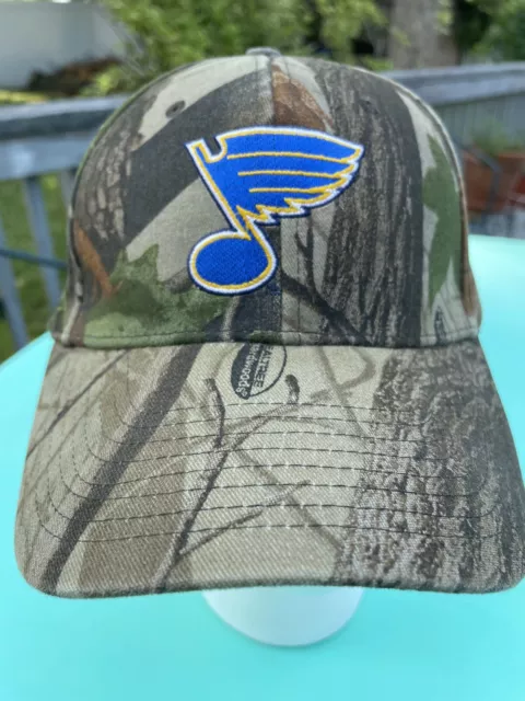 NHL, Accessories, Nhl St Louis Blues Camo Adult Hockey Beanie Hat Black  Pom Camoflage Cap Rare