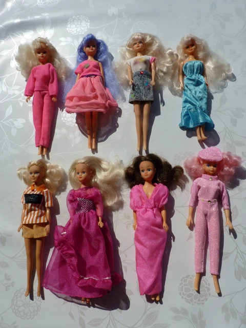Lot De 2 Poupées Vintage : Perle Delavennat Et Clone Barbie