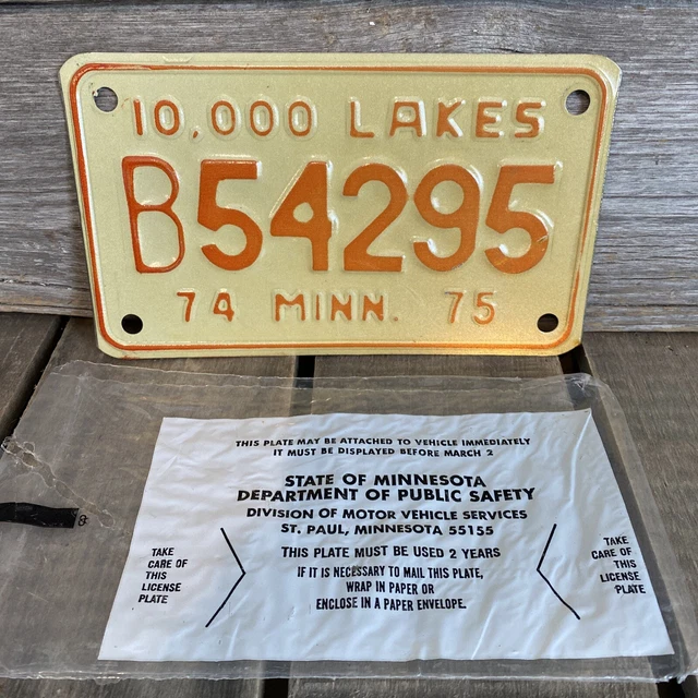 MINNESOTA LICENSE PLATE Trailer 1974 1975 10,000 Lakes MN B54295 8.00