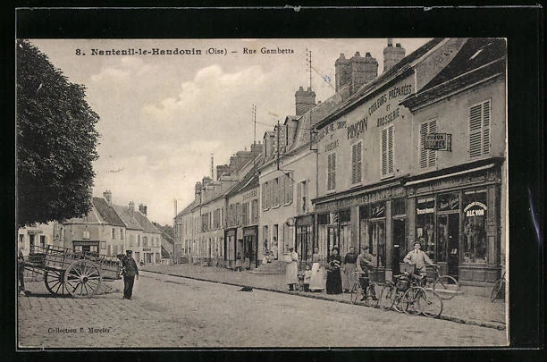CPA Nanteuil-le-Haudouin, Rue Gambetta 1924