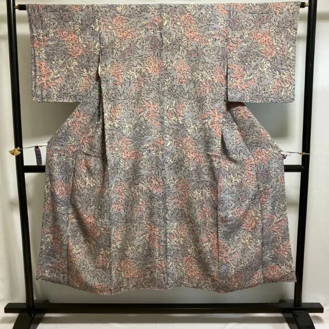 [7868] Kimono, Pure silk with floral motifs, Japanese Vintage