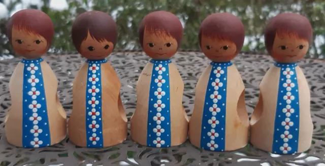 Serviettenringe 5 x Puppe aus Holz aus Schweden Höhe 9 cm - Souvenir Sammler