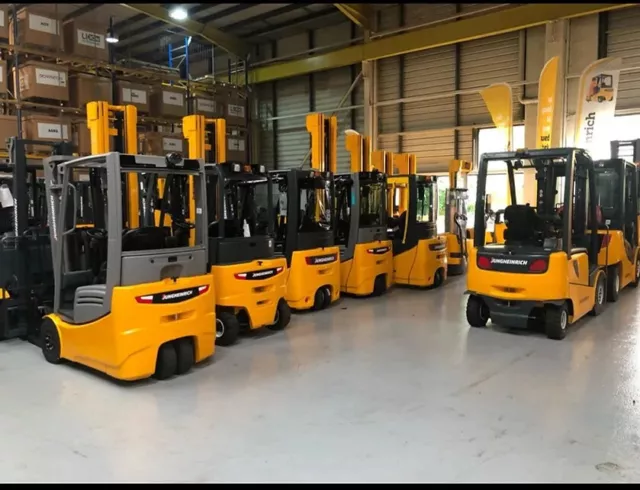 Fork Lift Truck Electric / Diesel