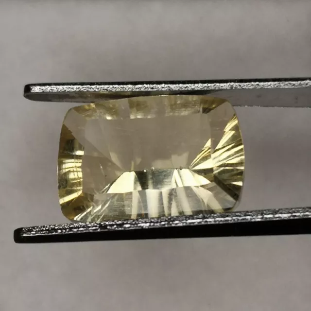 Citrine Chauffée 3,14 carats du Brésil  | Coussin SI  | 11,4 x 8,2 x 5 mm