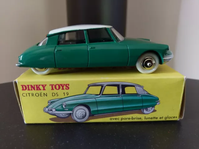 Véhicule Miniature 1/43 "CITROËN DS 19 24 CP" DINKY TOYS   EDITION ATLAS 2008