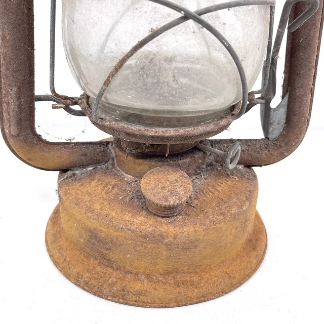Vintage Chalwyn Hurricane Lantern Oil Lamp - Antique Lighting Collectible 3