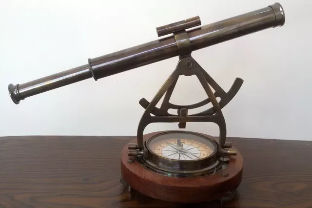 Antike Nachbildung, Messing-Theodolit – Alidade-Teleskopkompass –...