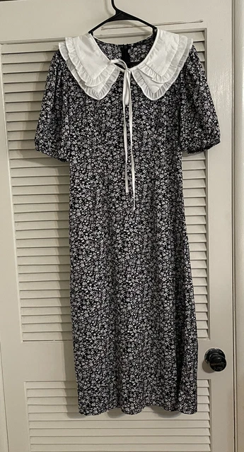 DAZY Ditsy Floral Contrast Peter Pan Collar Dress