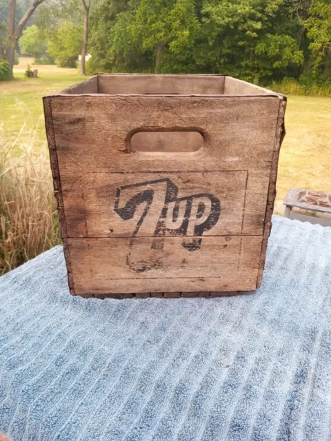 Rougher Vintage 7Up Wooden Soda Wood Crate Confair Beverage PA -  16"x 12"x 12