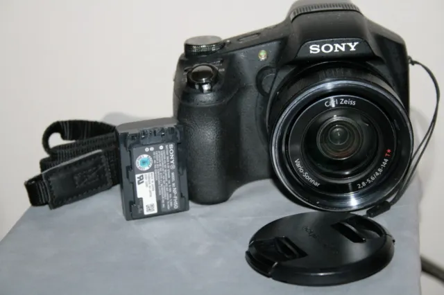 Sony Cyber-shot DSC-HX100V 16.2MP Digital Camera zoom 30x Japan