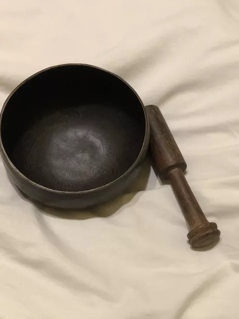 Singing Tibetan Bowl. Ornate. 12cm  Vintage. Seasoned .