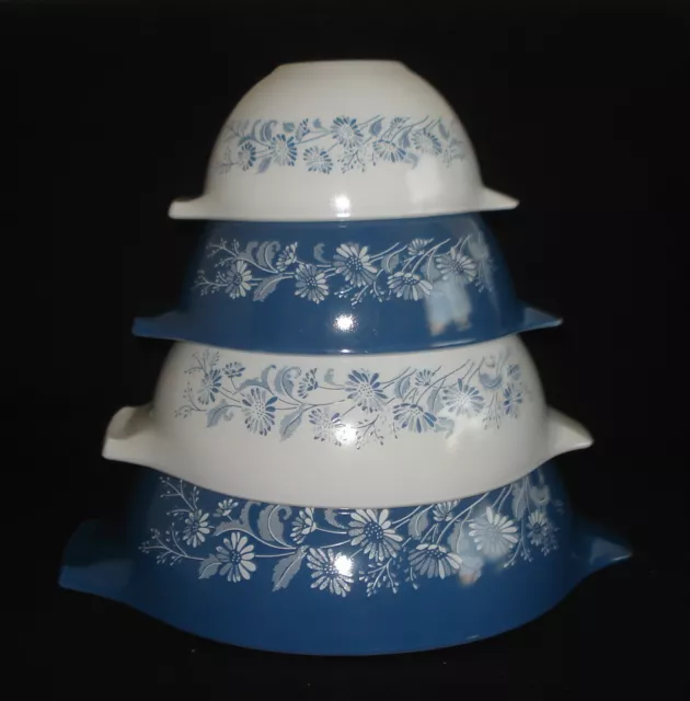 PYREX - 4 pc. Blue & White COLONIAL MIST Cinderella Mixing, Nesting Bowl Set