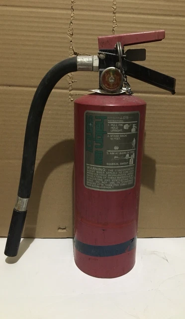 5 Lb Halon 1211 ABC Fire Extinguisher 5 Lb Halon 1211 ABC Fire Extinguisher