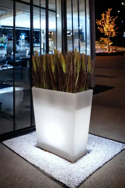 LED Blumenkübel beleuchtet RGB mit Fernbedienung Pflanzkübel modern Blumentopf