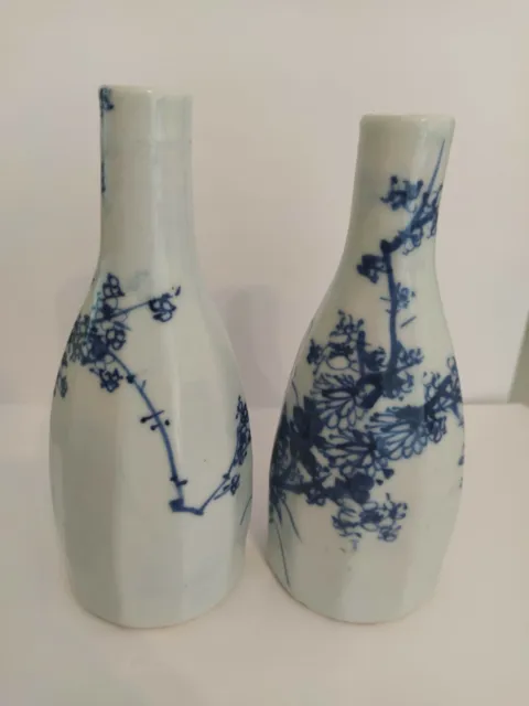 A pair BEAUTIFUL ORIENTAL Japanese Vase Blue & White Antique Vintage c1840-1912