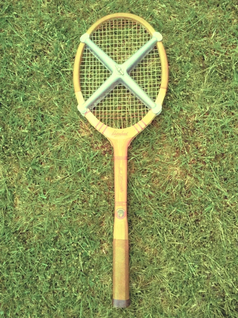RAQUETTE TENNIS BOIS ancienne vintage ADIDAS LADY avec housse Manche environ 2 EUR 15,00 - FR